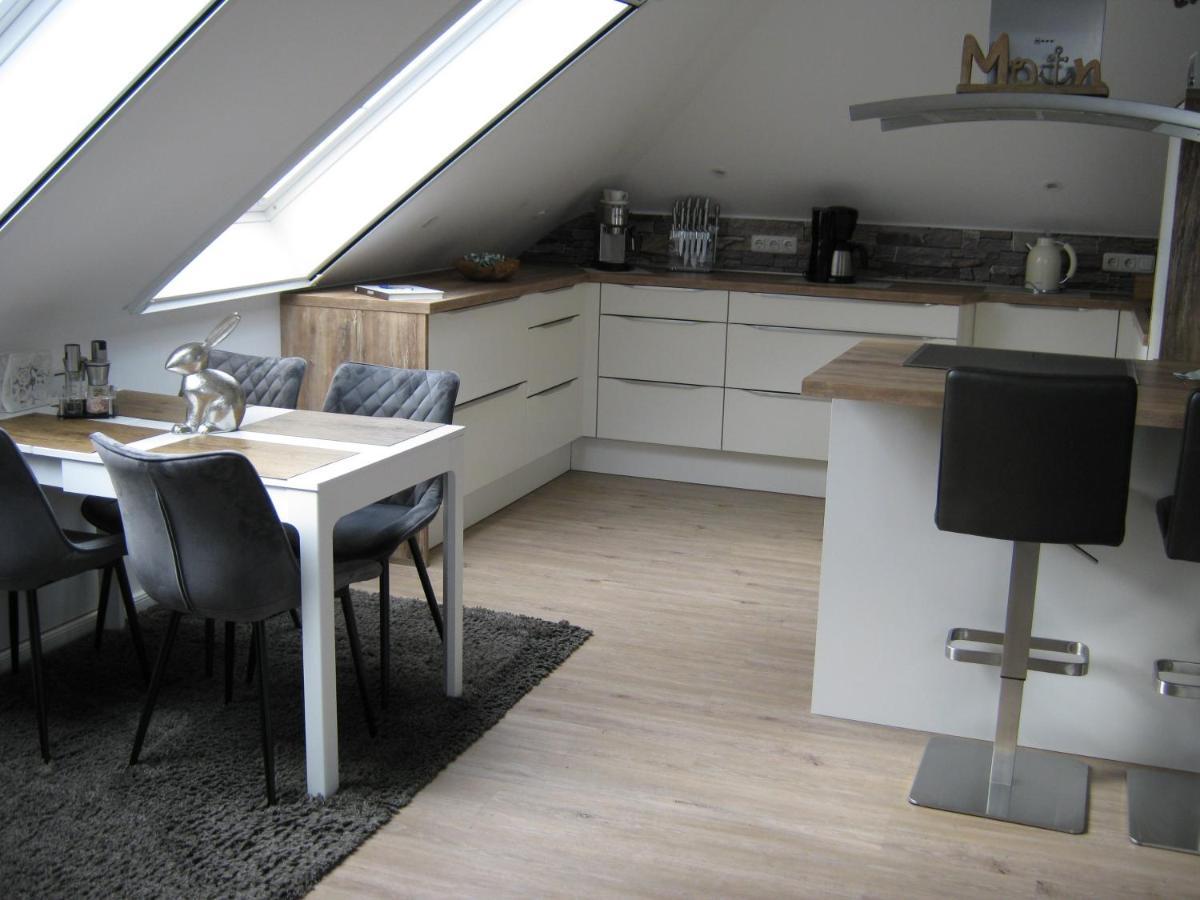 Ferienwohnung Storchennuest Аурих Екстериор снимка